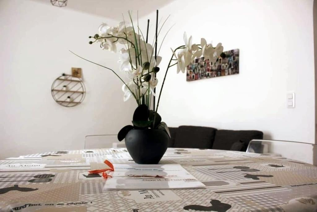Apartmán Au Coeur De Saint Chamas Exteriér fotografie